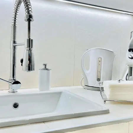 La Storia E Il Mare Di 4*