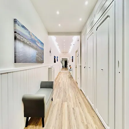 La Storia E Il Mare Di Pensión Nápoles