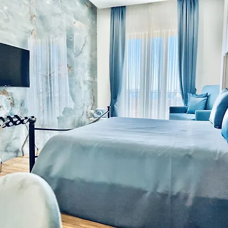 La Storia E Il Mare Di Gasthuis Napels