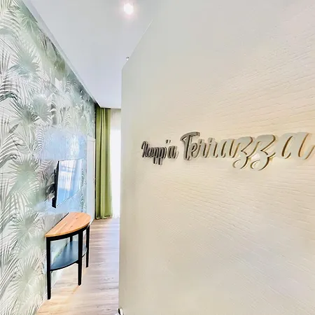 Gasthuis La Storia E Il Mare Di Napels