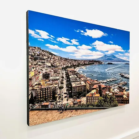 La Storia E Il Mare Di Napels