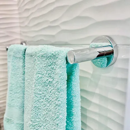 La Storia E Il Mare Di Nápoles